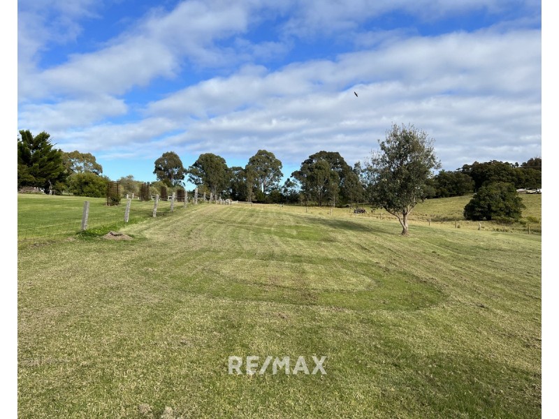 19a Albatross Road, Kalimna VIC 3909