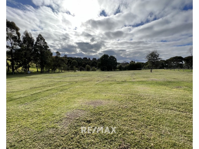 19a Albatross Road, Kalimna VIC 3909