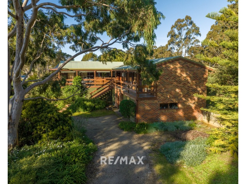 17 Nicholas Avenue, Metung VIC 3904