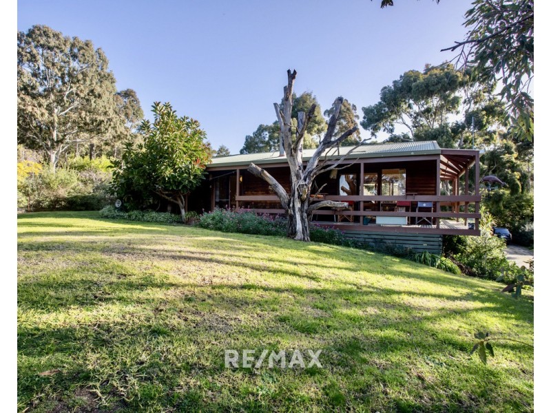 17 Nicholas Avenue, Metung VIC 3904