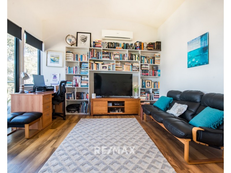 81 Seaview Parade, Kalimna VIC 3909