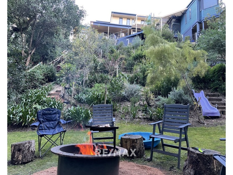 81 Seaview Parade, Kalimna VIC 3909