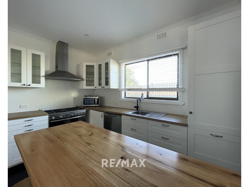 29 Princes Highway, Lakes Entrance VIC 3909