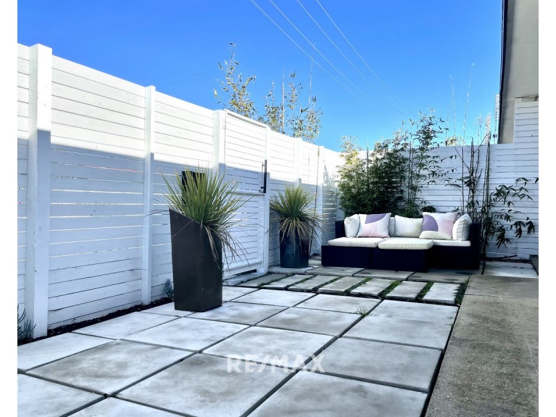 1/63 Myer Street, Lakes Entrance VIC 3909