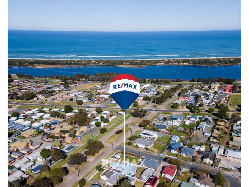 27 Whiters Street, Lakes Entrance VIC 3909