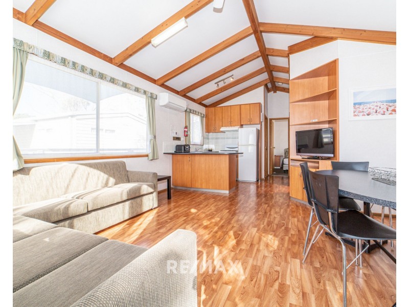 33/1 Mairburn Road, Metung VIC 3904