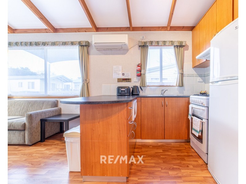 33/1 Mairburn Road, Metung VIC 3904