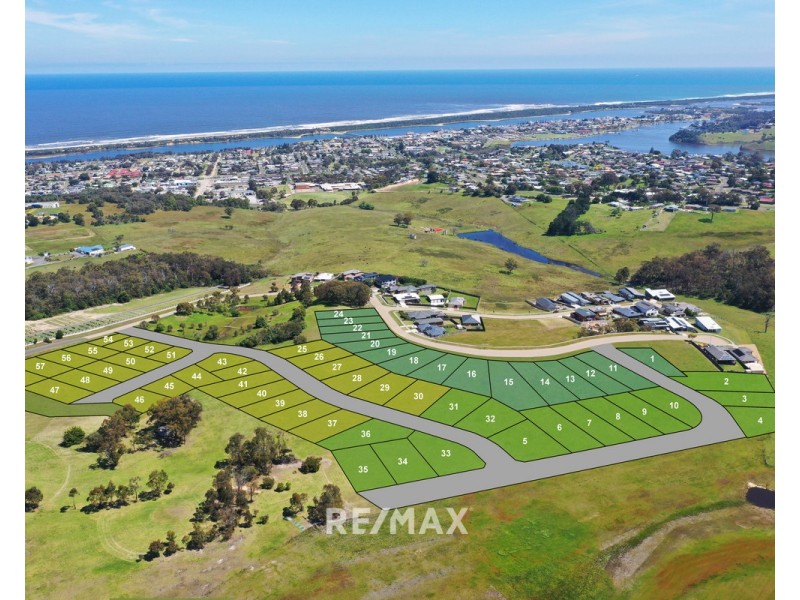 52 Country Club Drive, Lakes Entrance VIC 3909