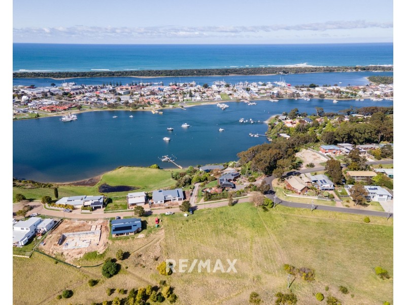 1 Cabarita Point, Lakes Entrance VIC 3909