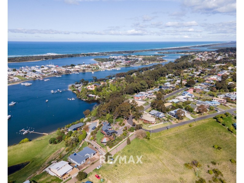 1 Cabarita Point, Lakes Entrance VIC 3909