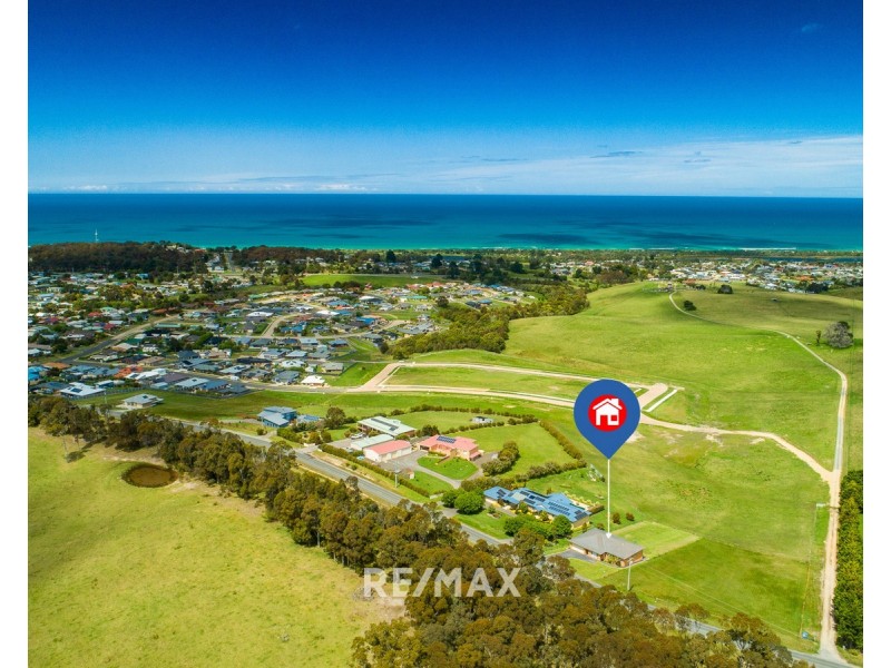 60 Thorpes Lane, Lakes Entrance VIC 3909