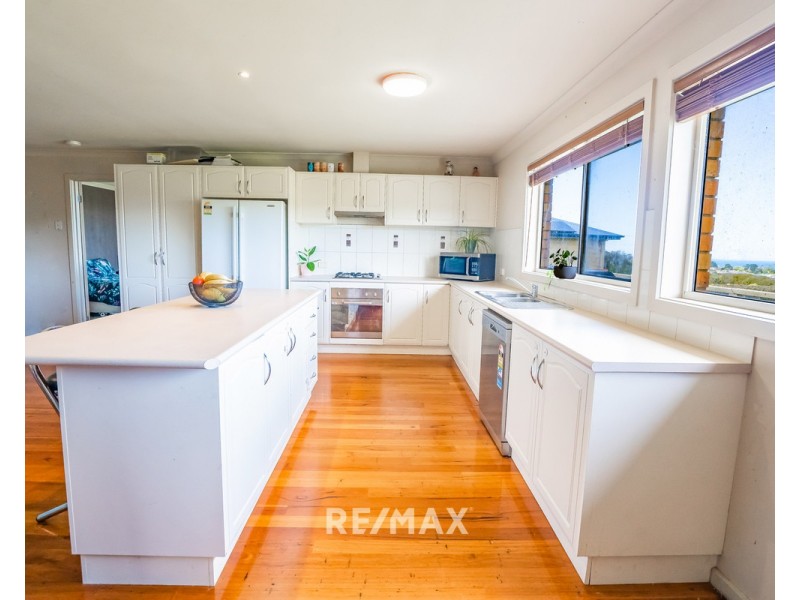 60 Thorpes Lane, Lakes Entrance VIC 3909