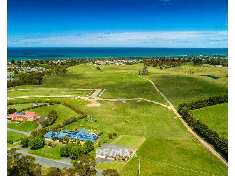 60 Thorpes Lane, Lakes Entrance VIC 3909