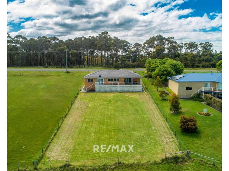 60 Thorpes Lane, Lakes Entrance VIC 3909