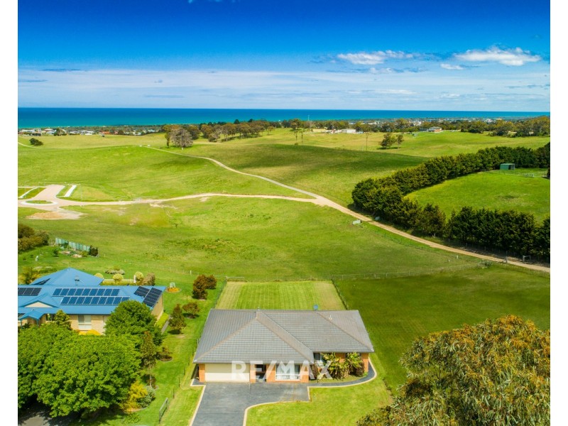 60 Thorpes Lane, Lakes Entrance VIC 3909