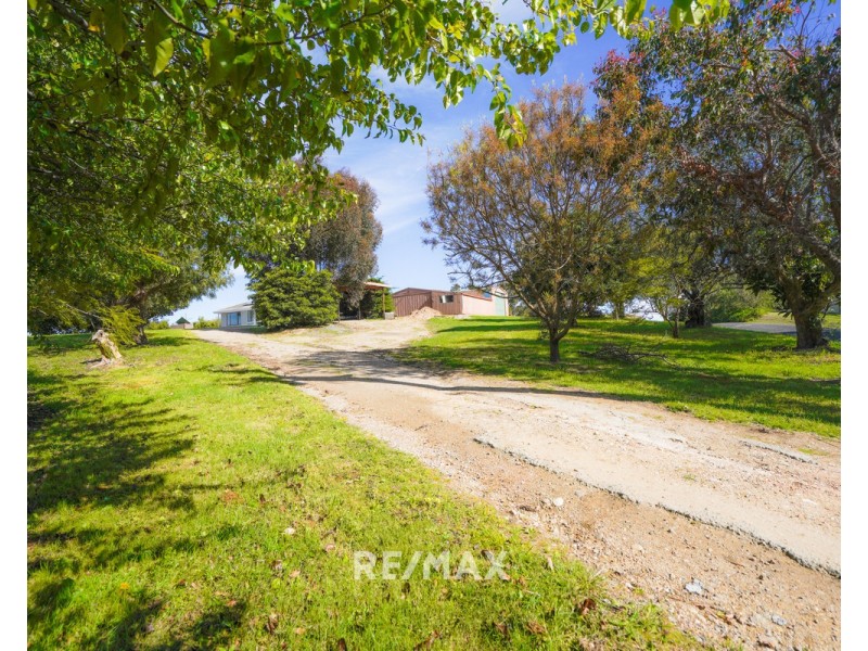 14 Moorhouse Street, Metung VIC 3904