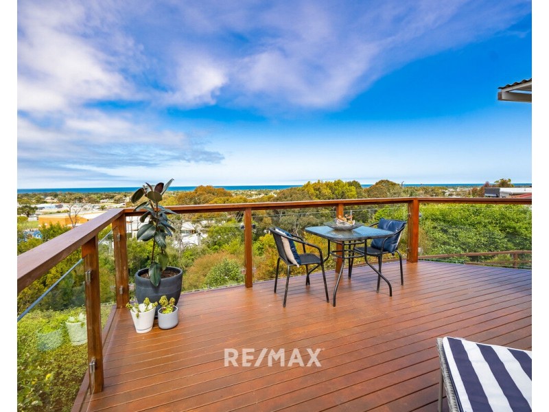 21 Outlook Avenue, Lakes Entrance VIC 3909