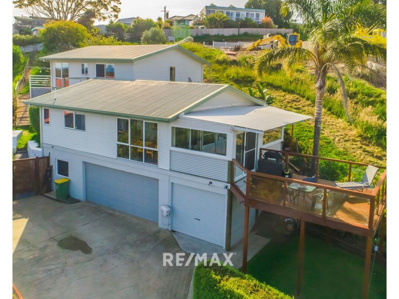 21 Outlook Avenue, Lakes Entrance VIC 3909