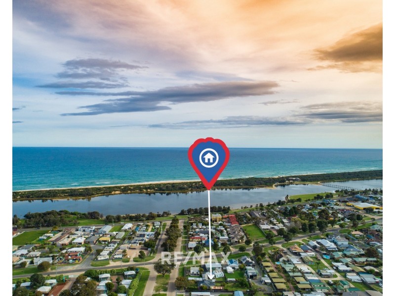 17 Whiters Street, Lakes Entrance VIC 3909