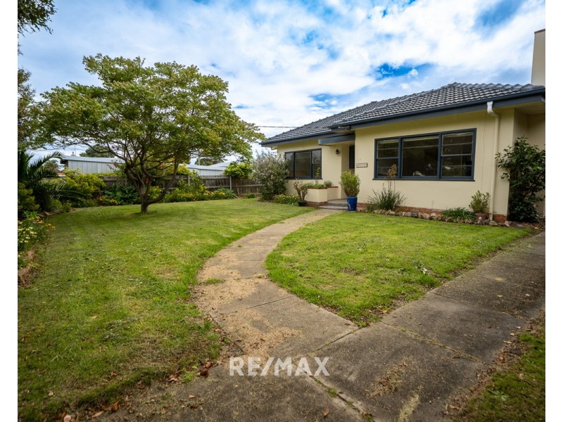 17 Whiters Street, Lakes Entrance VIC 3909