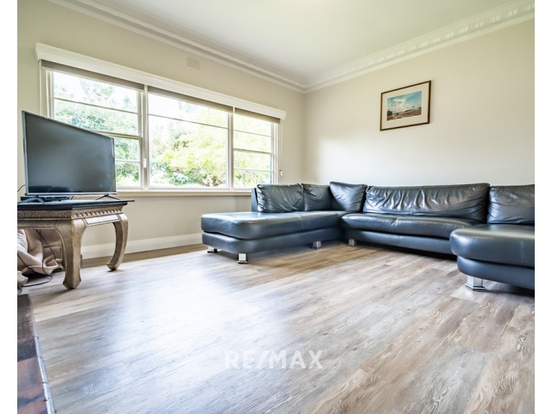 17 Whiters Street, Lakes Entrance VIC 3909