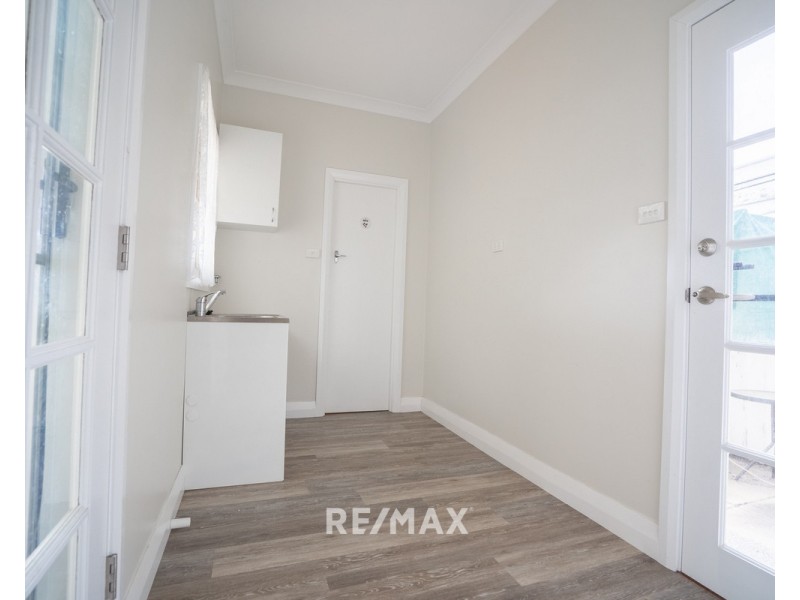 17 Whiters Street, Lakes Entrance VIC 3909