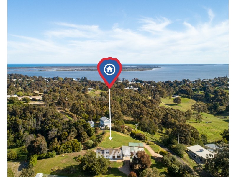 18 Moorhouse Street, Metung VIC 3904
