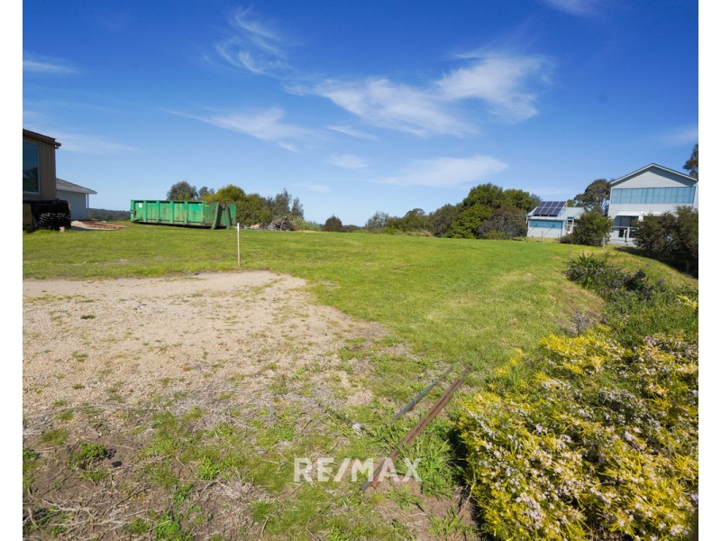 18 Moorhouse Street, Metung VIC 3904
