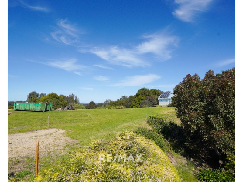 18 Moorhouse Street, Metung VIC 3904