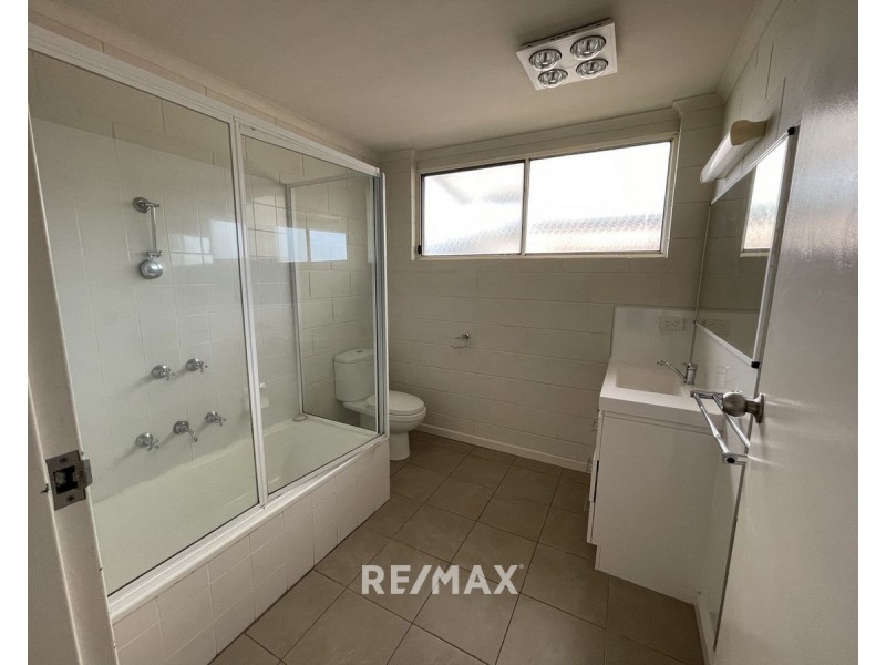 41 Capes Road, Lakes Entrance VIC 3909