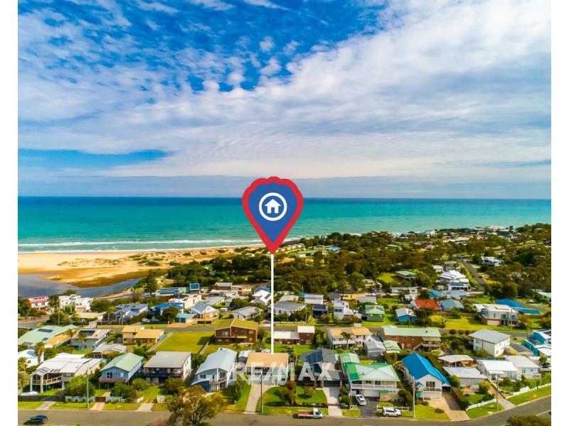 10 Lakeside Drive, Lake Tyers Beach VIC 3909