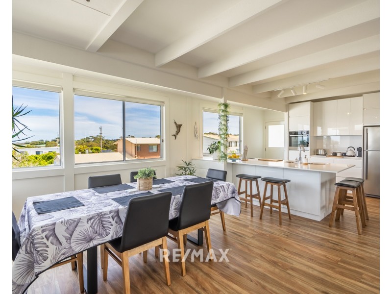 10 Lakeside Drive, Lake Tyers Beach VIC 3909