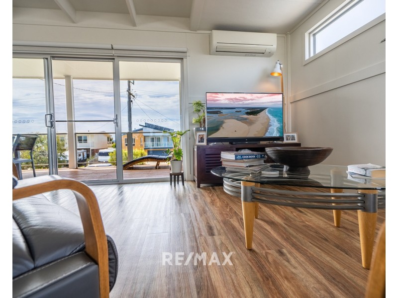 10 Lakeside Drive, Lake Tyers Beach VIC 3909