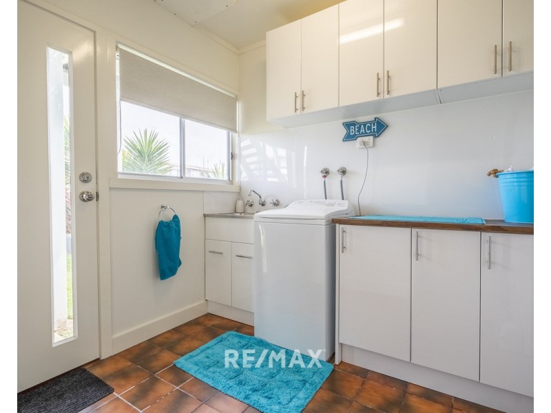 10 Lakeside Drive, Lake Tyers Beach VIC 3909
