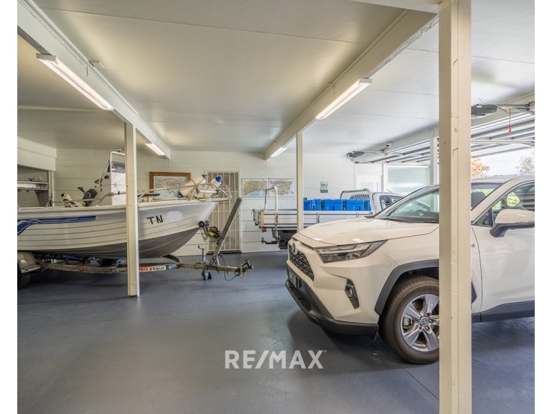 10 Lakeside Drive, Lake Tyers Beach VIC 3909