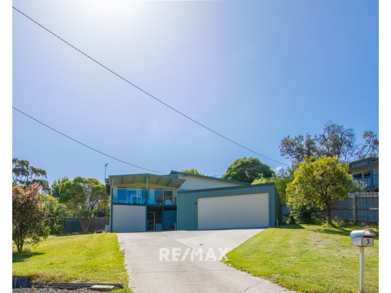 3 Outlook Avenue, Lakes Entrance VIC 3909