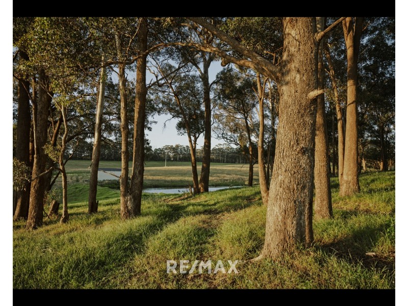 117 Hillside Avenue, Lakes Entrance VIC 3909