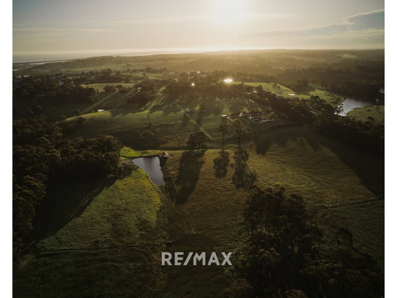 117 Hillside Avenue, Lakes Entrance VIC 3909