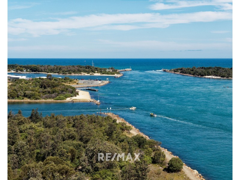 112 Hillside Avenue, Lakes Entrance VIC 3909