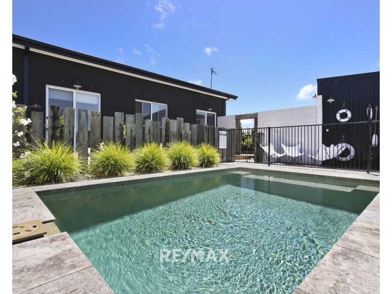 8 Lands End Grove, Metung VIC 3904