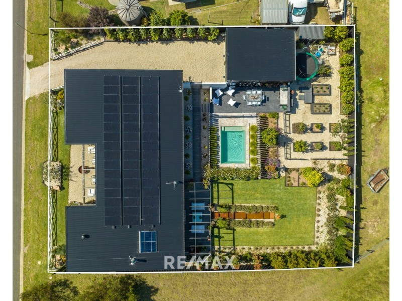 8 Lands End Grove, Metung VIC 3904