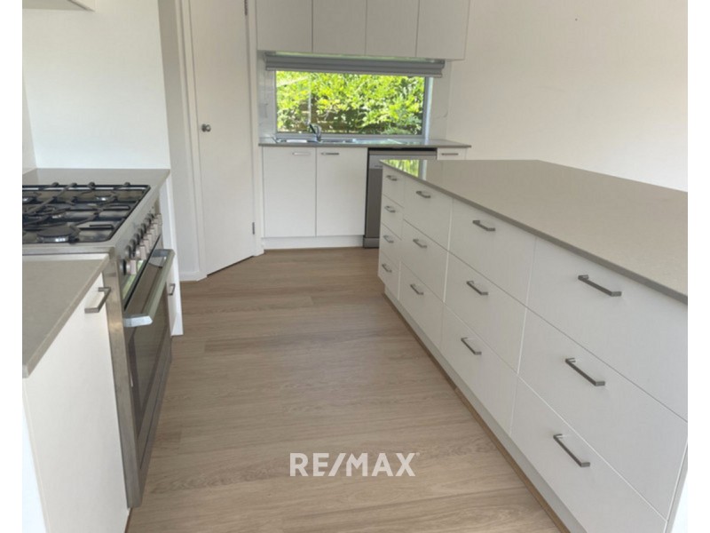 13 Clarkes Road, Lakes Entrance VIC 3909