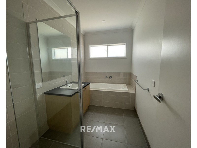 13 Clarkes Road, Lakes Entrance VIC 3909