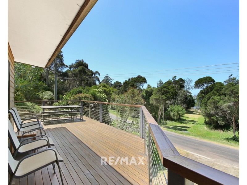 48 Beach Road, Metung VIC 3904