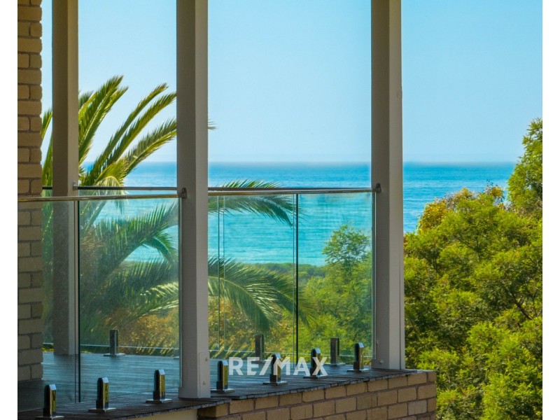 25 Lyrebird Court, Lakes Entrance VIC 3909