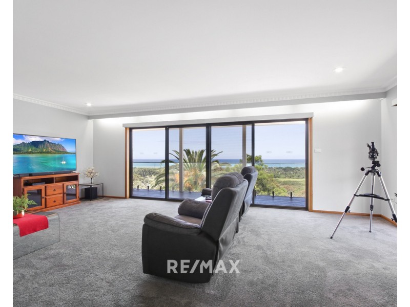 25 Lyrebird Court, Lakes Entrance VIC 3909