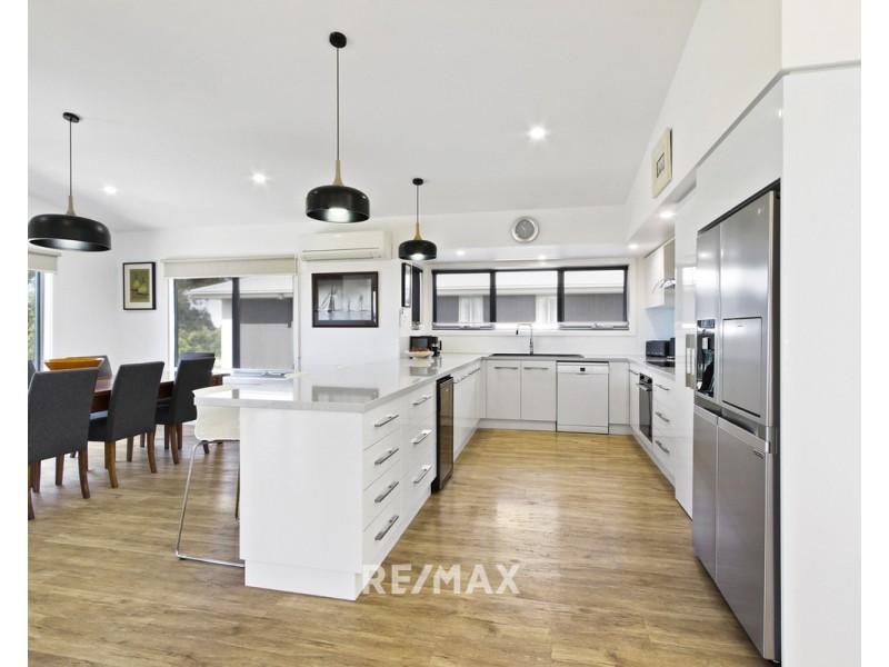 28 Plateau Avenue, Metung VIC 3904