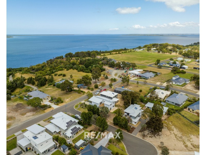 28 Plateau Avenue, Metung VIC 3904