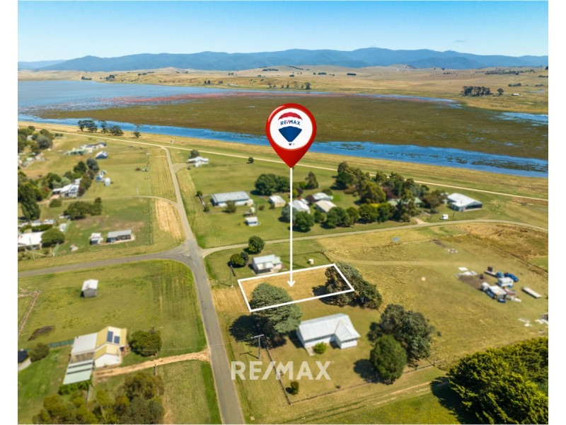 29 Macfarlane Street, Benambra VIC 3900