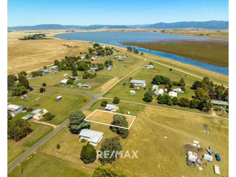 29 Macfarlane Street, Benambra VIC 3900